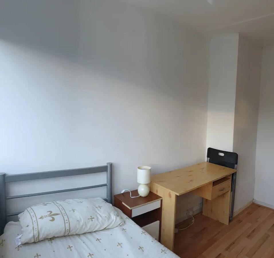 Elephant & Castle - Zone 2 - Private Rooms - Shared Bathroom London Eksteriør billede